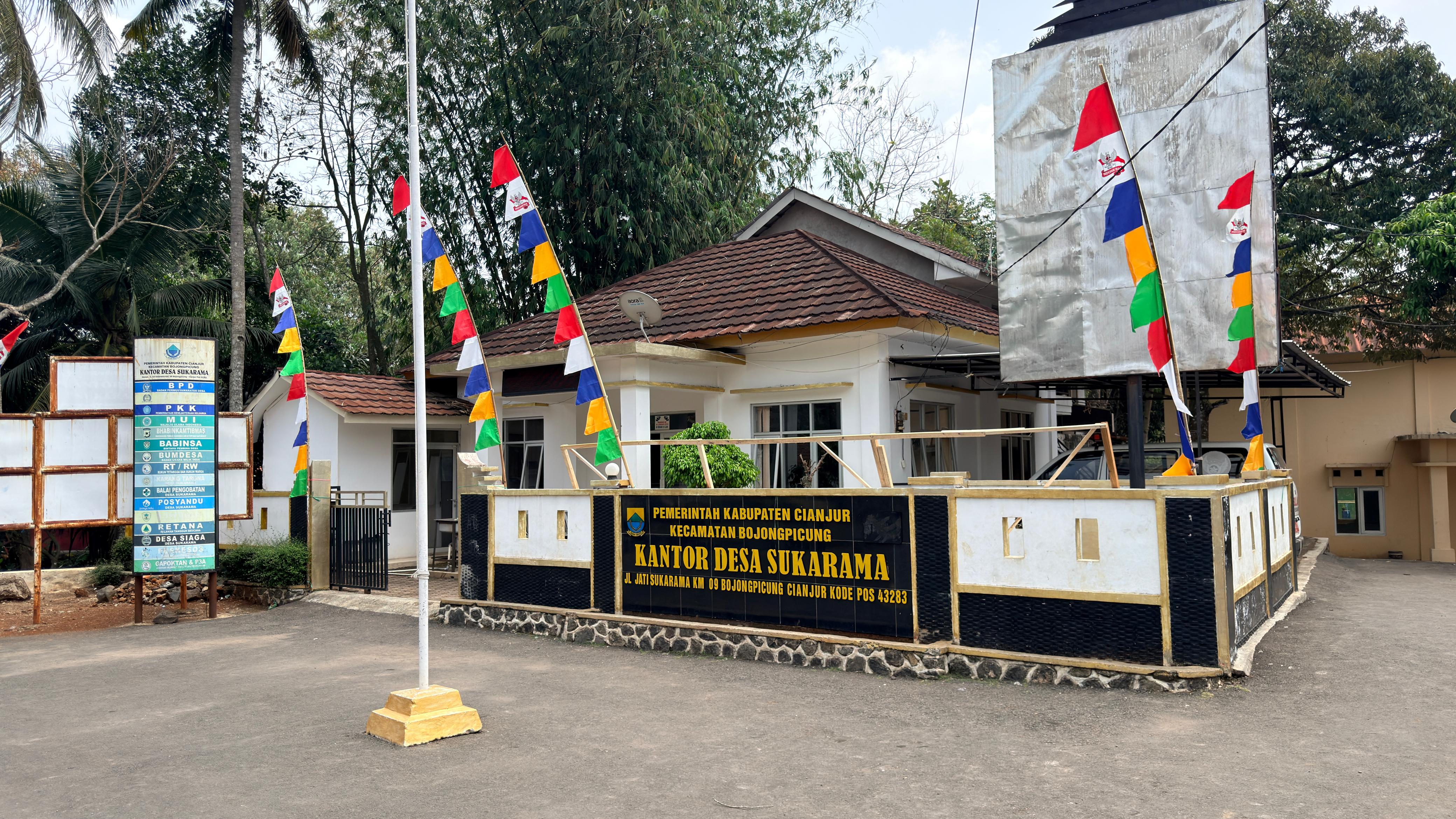 Kantor Desa Sukarama